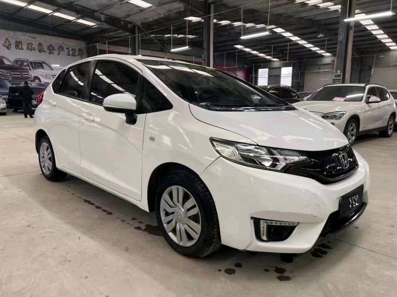 济宁15年本田飞度2