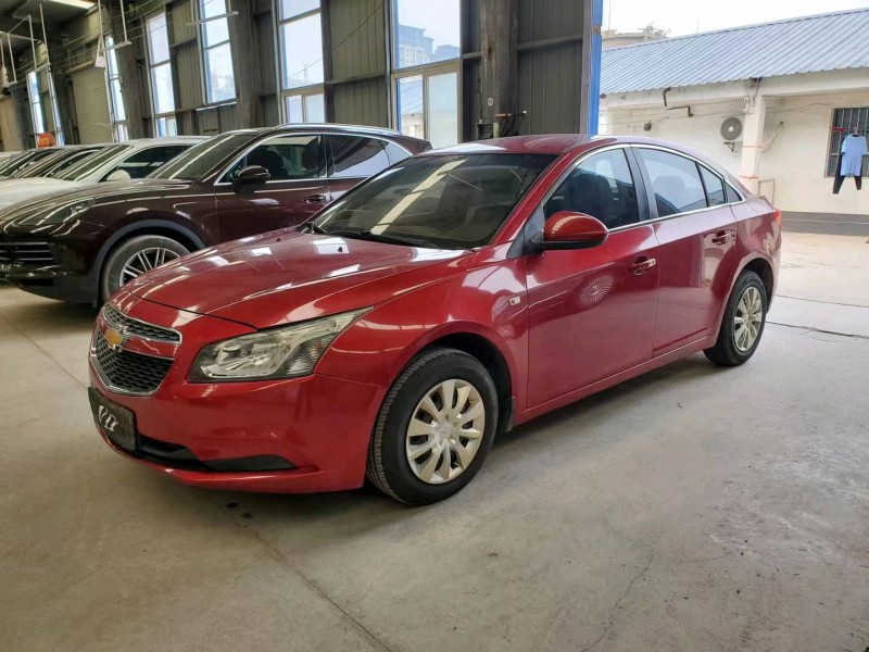 济宁16年雪佛兰科鲁兹2