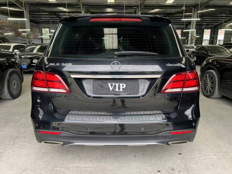 济宁17年奔驰GLE9