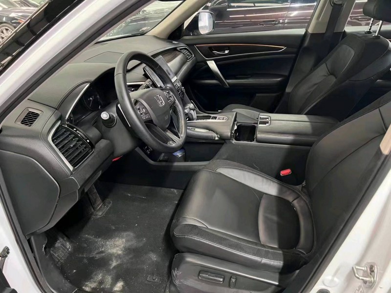 济宁18年本田冠道5