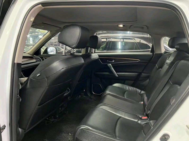 济宁18年本田冠道6