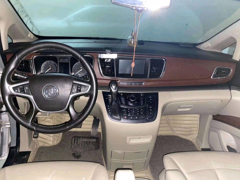 济南15年别克GL84