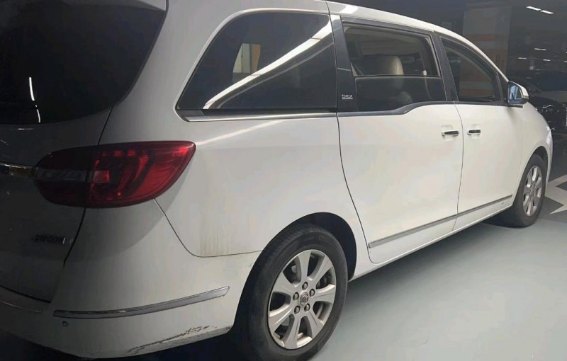 石家庄15年别克GL82