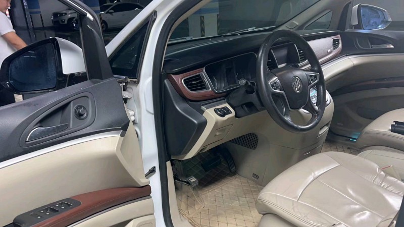 石家庄15年别克GL83