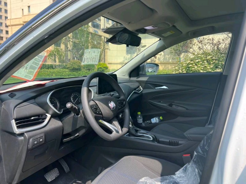 济南22年别克昂科拉8