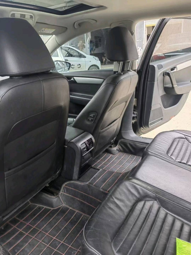 济南16年大众迈腾2