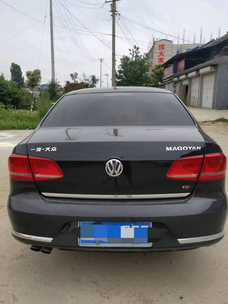 济南16年大众迈腾4