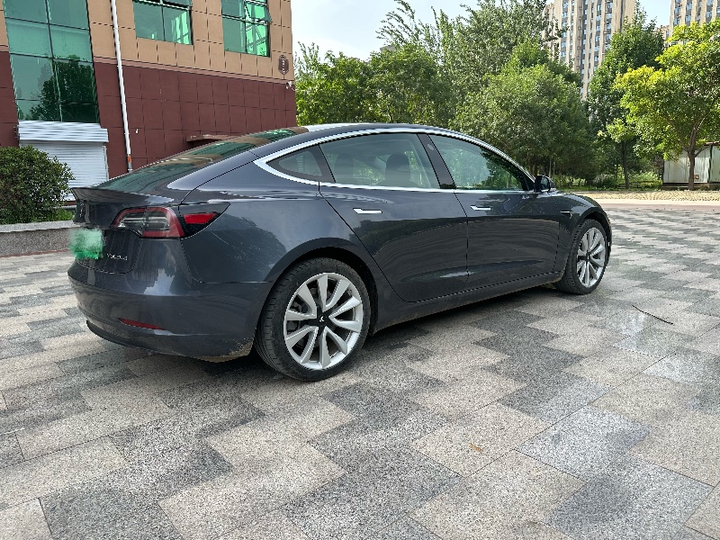 邢臺20年特斯拉MODEL 37
