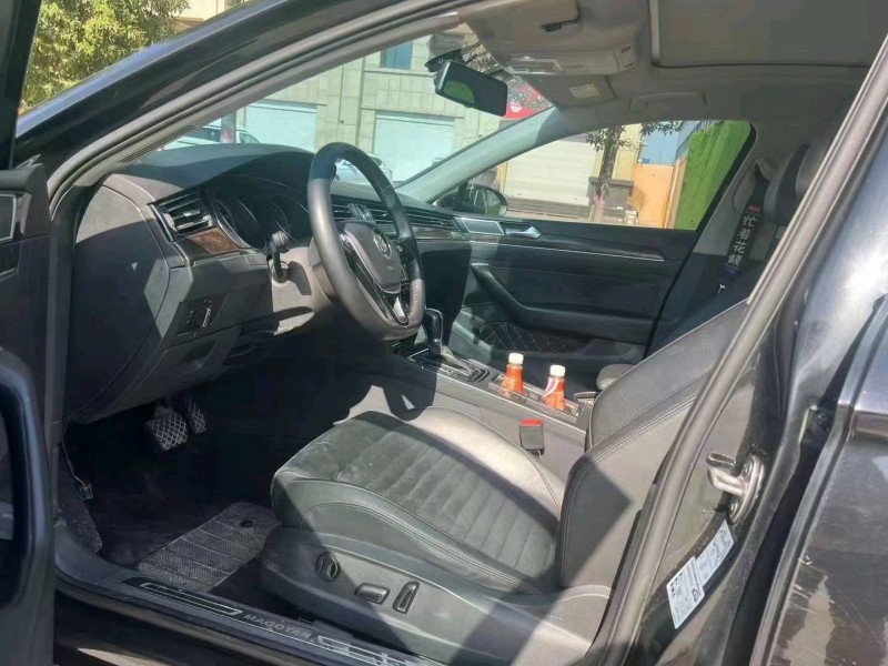 济南17年大众迈腾6