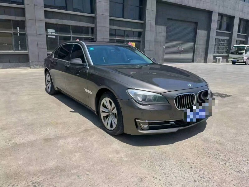 徐州13年宝马7系3