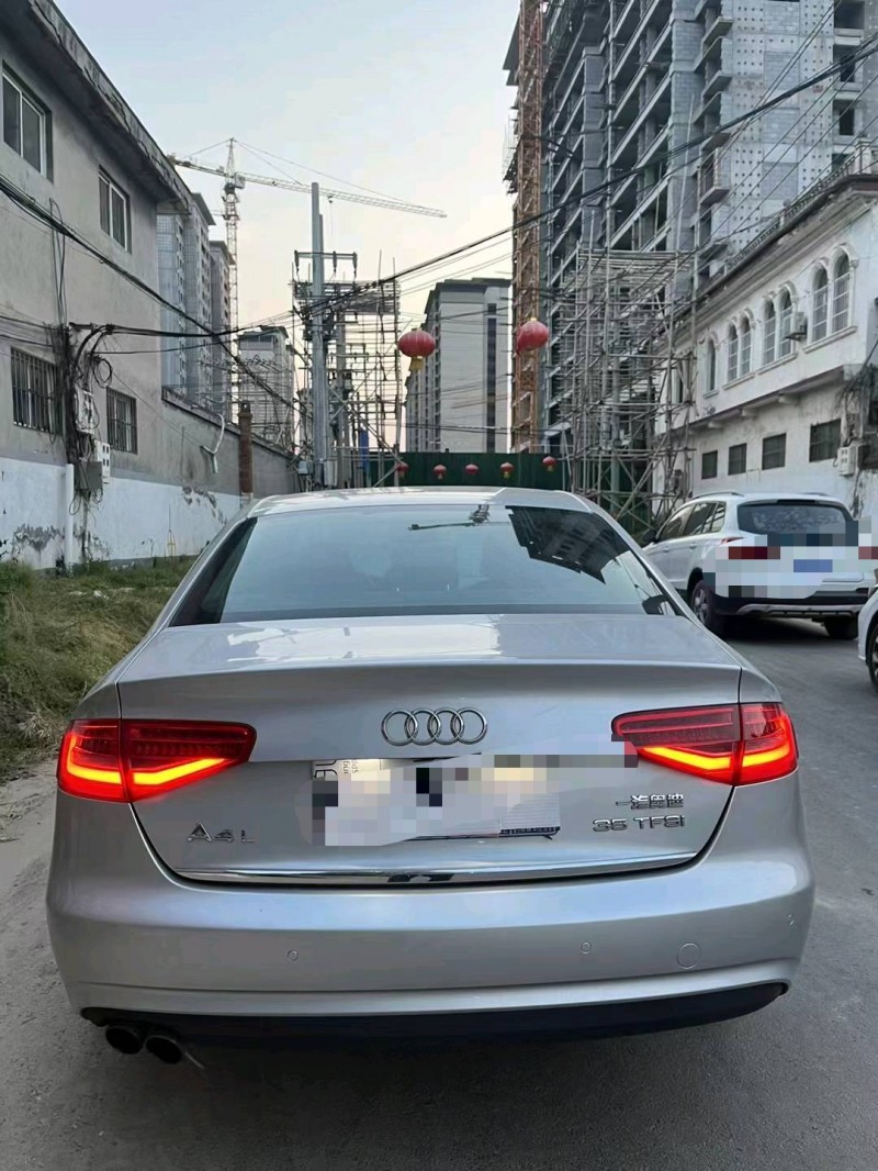 鄭州15年奧迪A4L9