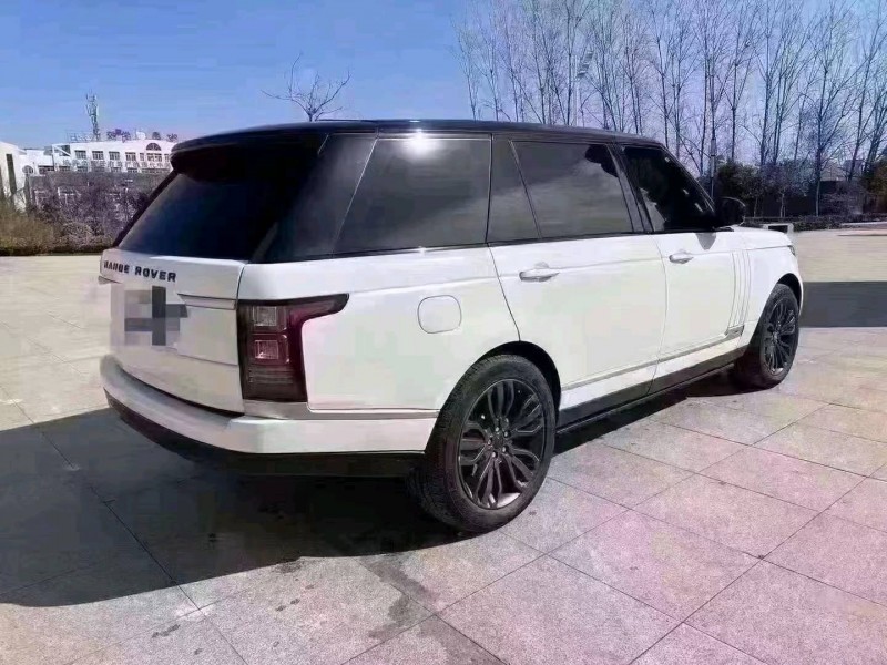 济南15年路虎揽胜行政4