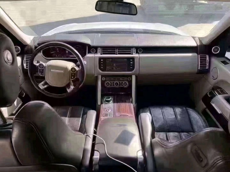 济南15年路虎揽胜行政5