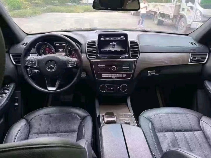 枣庄19年奔驰GLS8