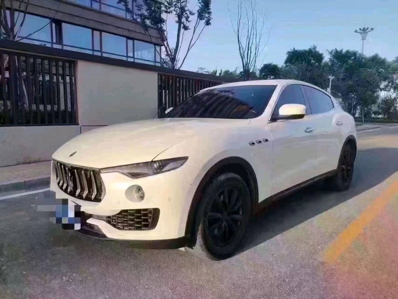 东营20年玛莎拉蒂Levante3
