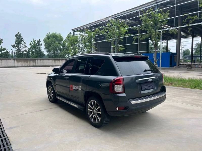 徐州14年Jeep指南者8