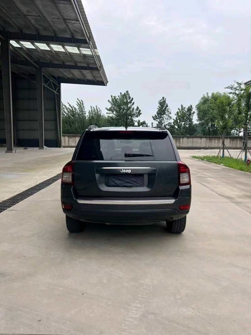 徐州14年Jeep指南者9