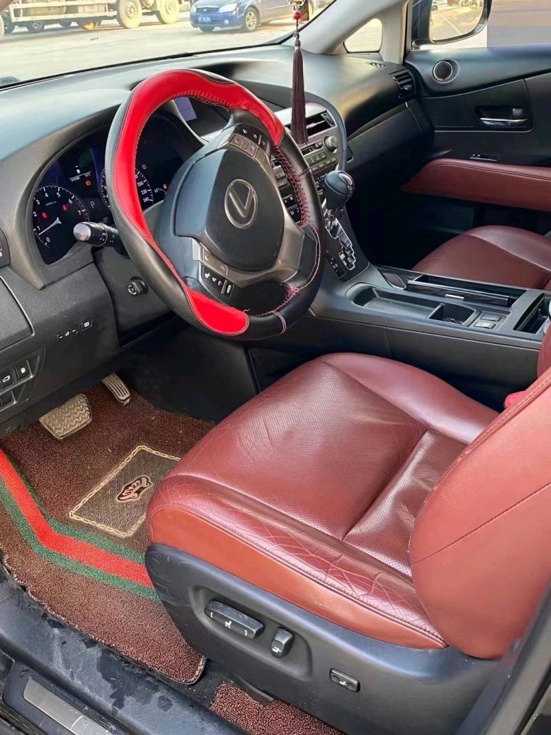 保定13年雷克萨斯RX4