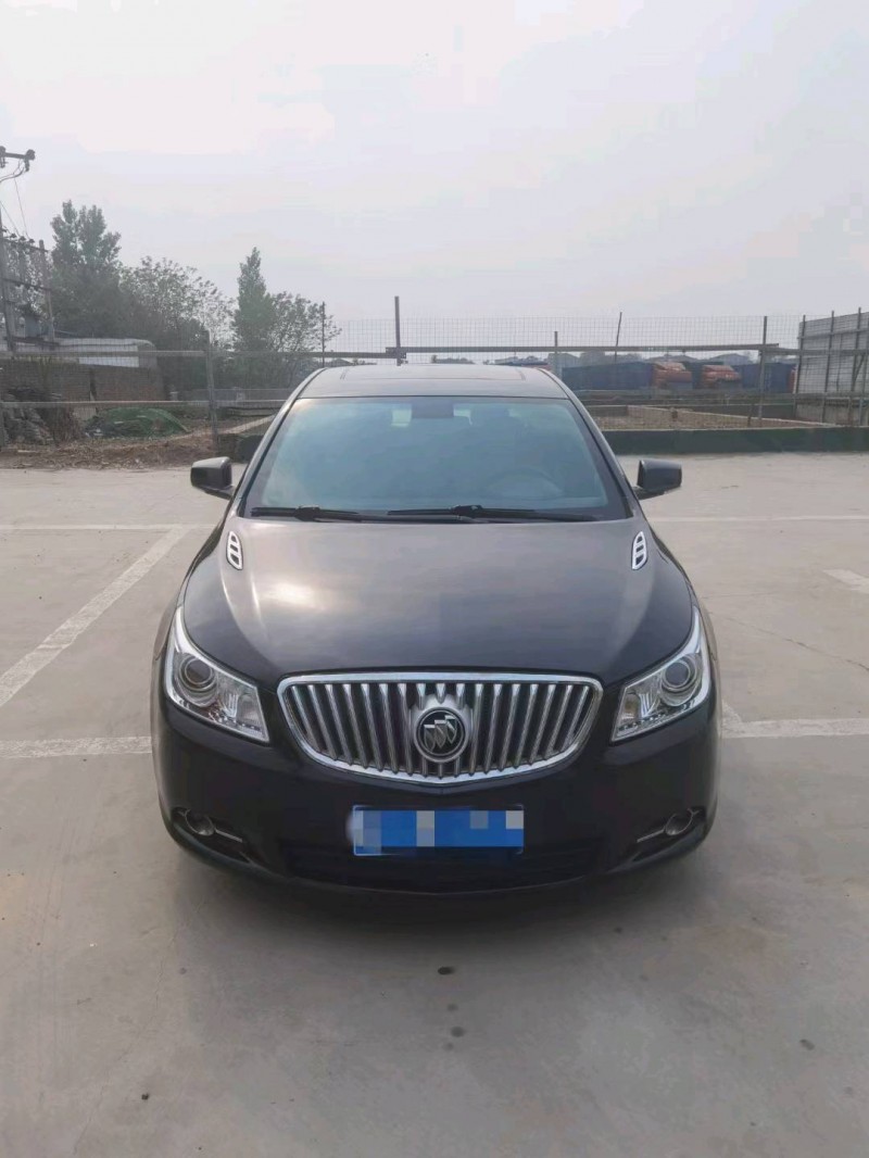 石家庄10年别克君越1