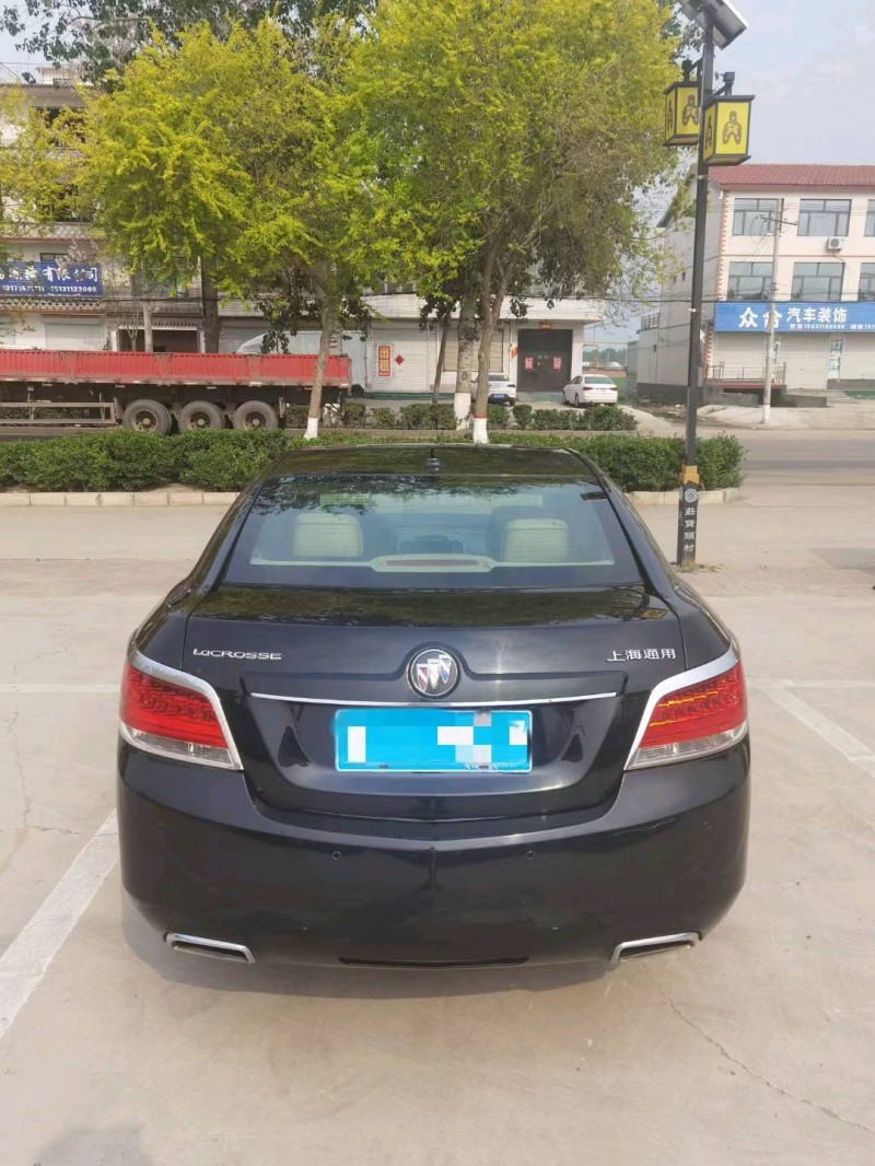 石家庄10年别克君越9