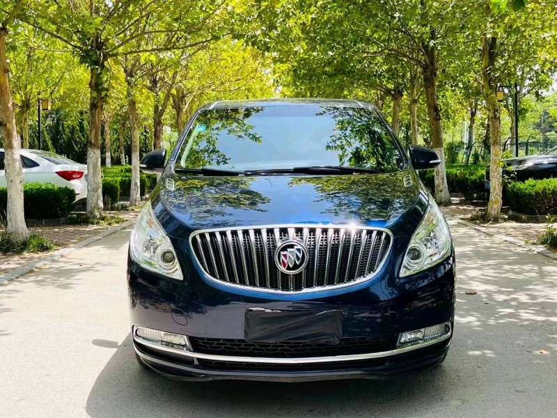 聊城15年别克GL81