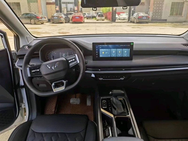 保定22年五菱汽車佳辰8