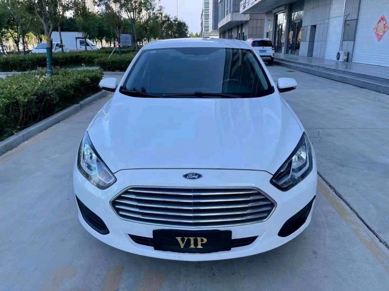 潍坊20年福特福睿斯1