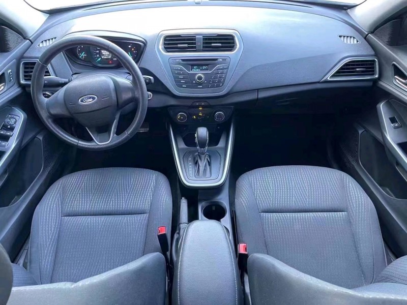 潍坊20年福特福睿斯4