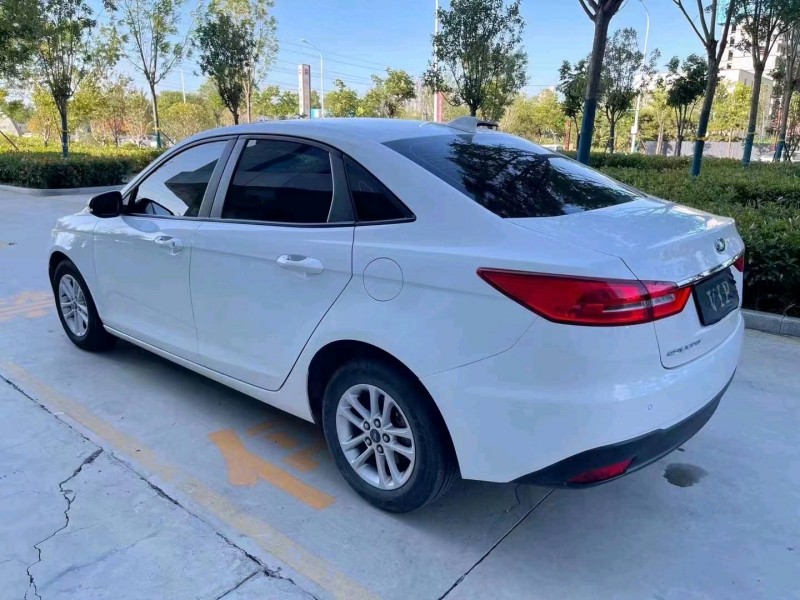 潍坊20年福特福睿斯7