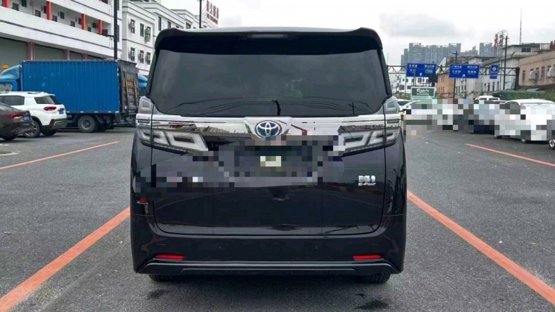 广州19年丰田威尔法8