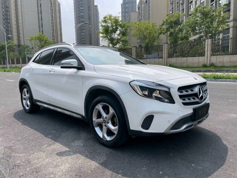 苏州18年奔驰CLA2