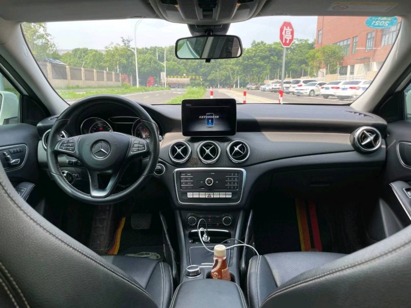 苏州18年奔驰CLA4