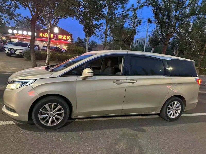 邯郸18年别克GL82