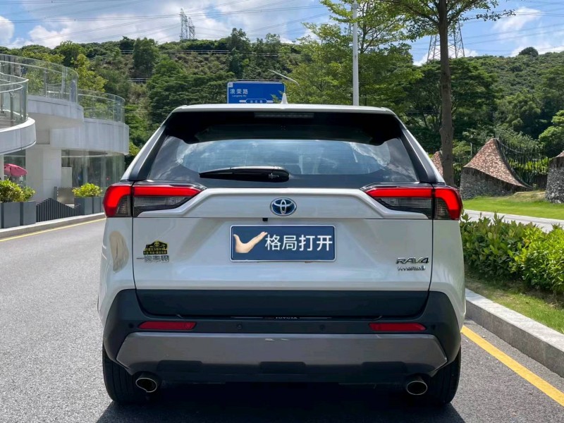 广州22年丰田RAV4荣放9