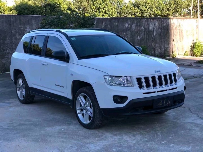 珠海13年Jeep指南者4