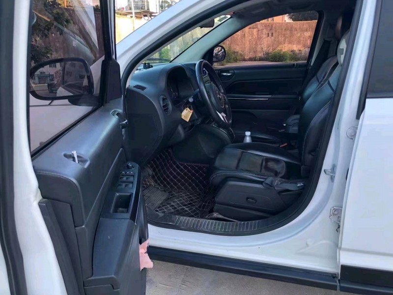 珠海13年Jeep指南者7