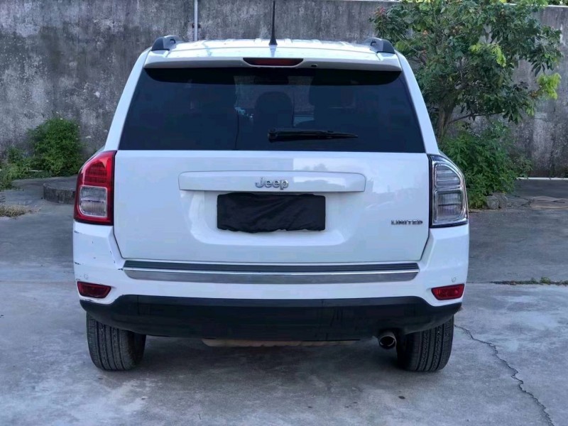 珠海13年Jeep指南者9