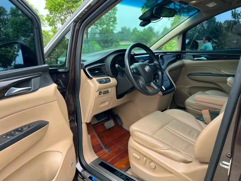 盐城18年别克GL86