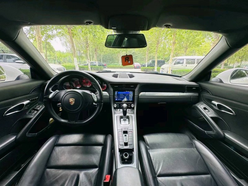 聊城14年保时捷9116