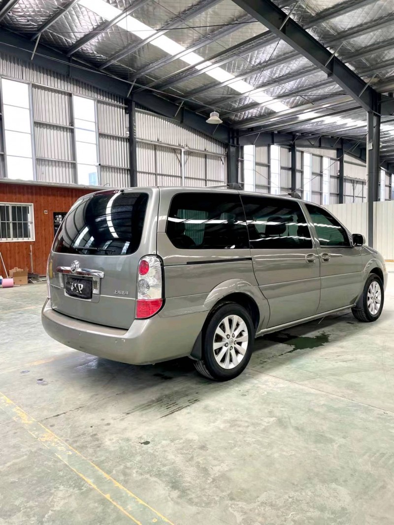 临沂12年别克GL88