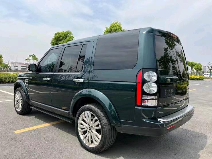 盐城15年路虎发现8