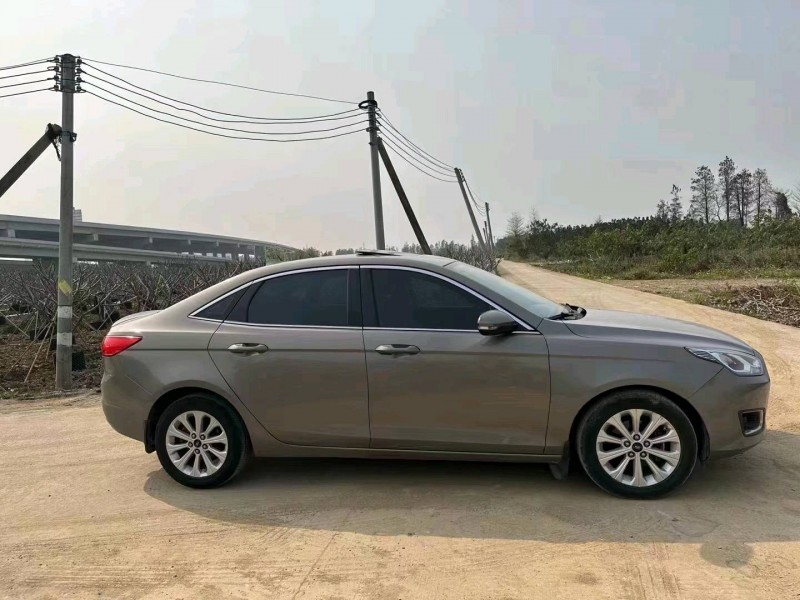 珠海17年福特福睿斯4