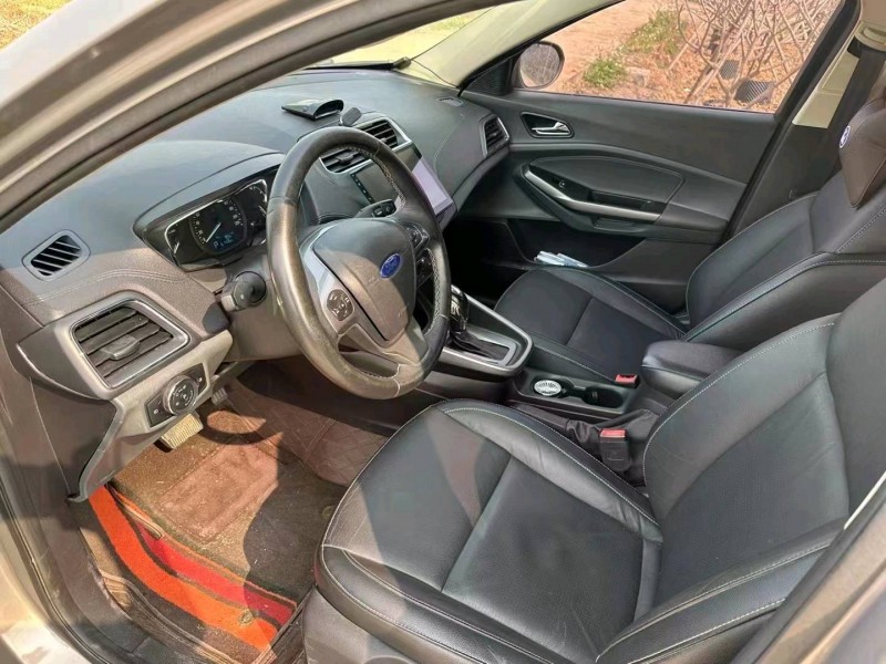 珠海17年福特福睿斯7