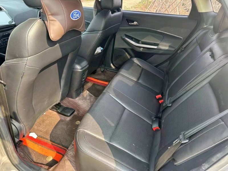 珠海17年福特福睿斯8