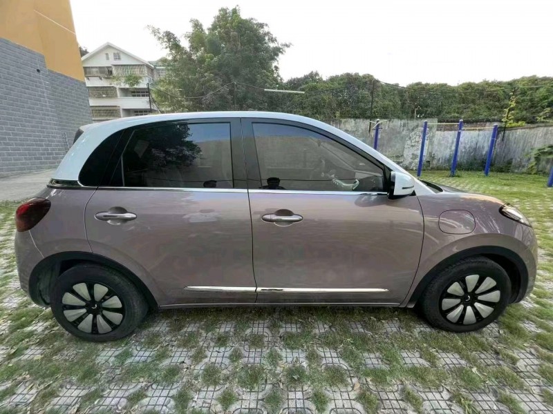 梧州23年五菱汽車繽果6