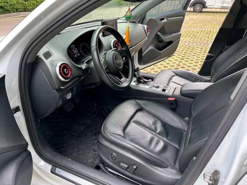 宜昌18年奥迪A32