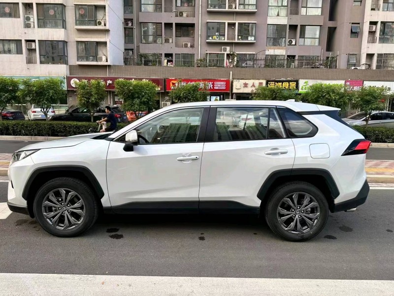 邯郸23年丰田RAV4荣放3
