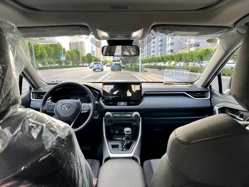 邯郸23年丰田RAV4荣放7