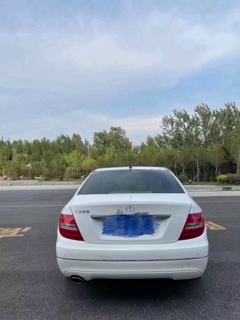 枣庄13年奔驰C9