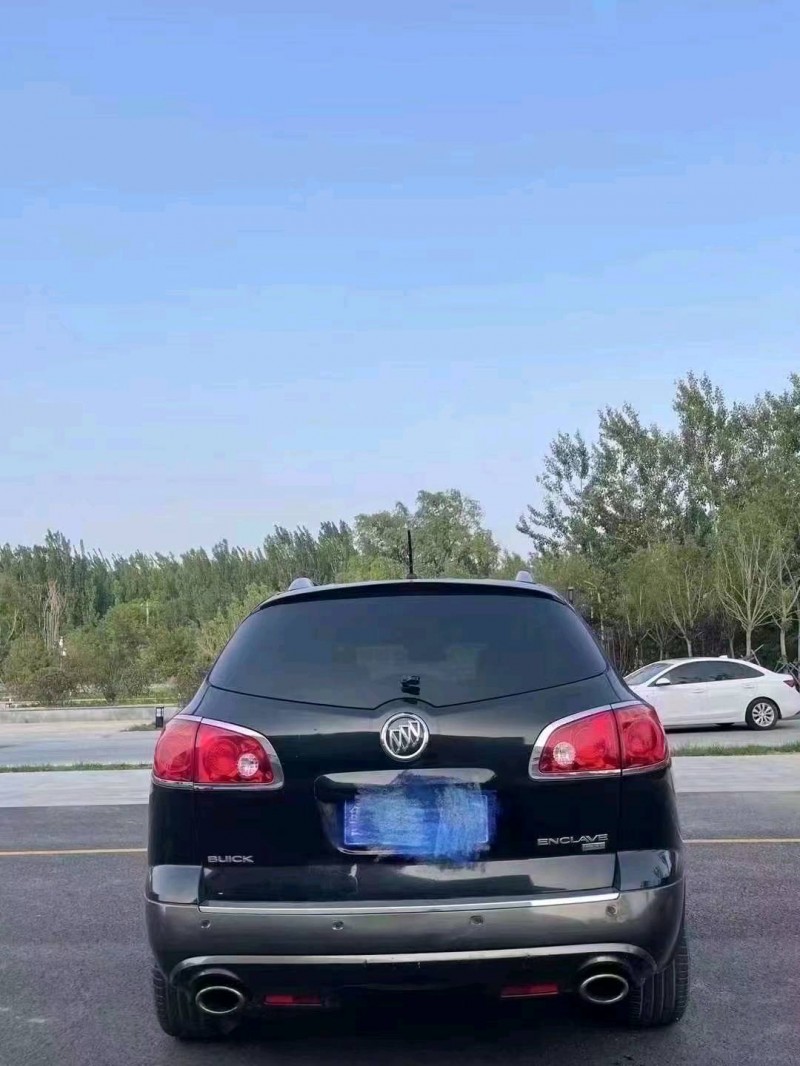 枣庄11年别克昂科雷9